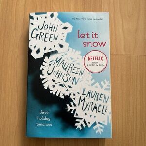 Let It Snow Book by John Green, Maureen Johnson, Lauren Myracle